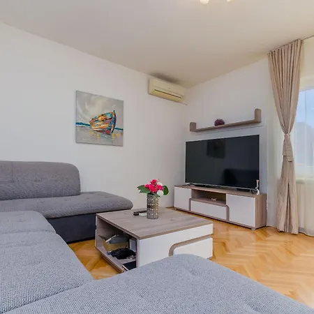 Apartman Dunja Slatine