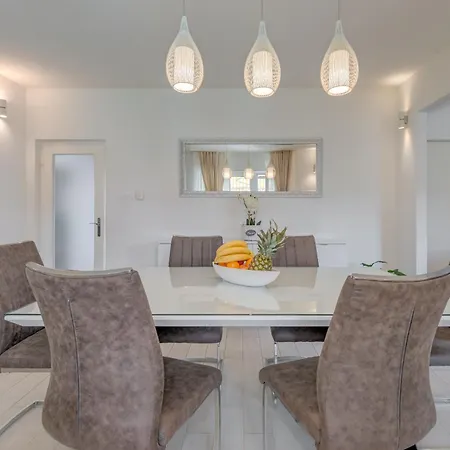 Dunja Apartman Slatine